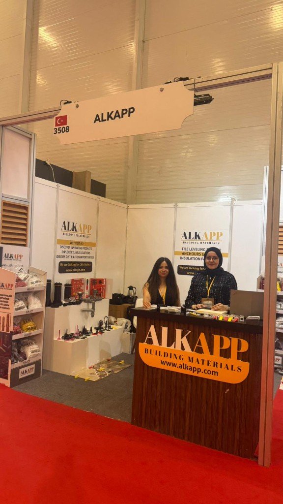 Alkapp ekibi stand bankosunda
